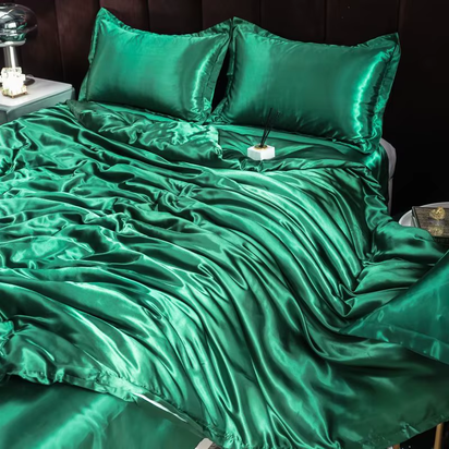 Indulge in Luxury: Ice Silk Satin Bedding Set with Pillowcases for a Dreamy Sleep Experience