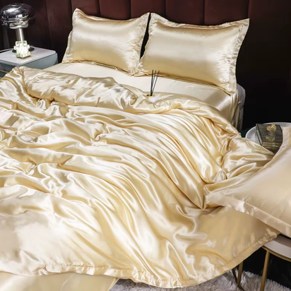 Indulge in Luxury: Ice Silk Satin Bedding Set with Pillowcases for a Dreamy Sleep Experience