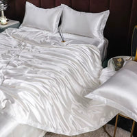 Indulge in Luxury: Ice Silk Satin Bedding Set with Pillowcases for a Dreamy Sleep Experience